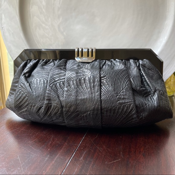 Marni black leather embroidered frame clutch - Picture 3 of 11